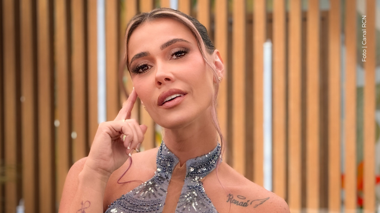 Manuela Gómez posando a la cámara.