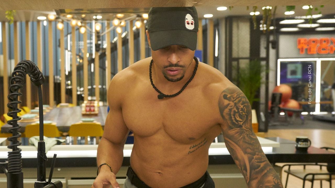 José Rodríguez sorprendió al mostrar su disciplina con los guantes. 