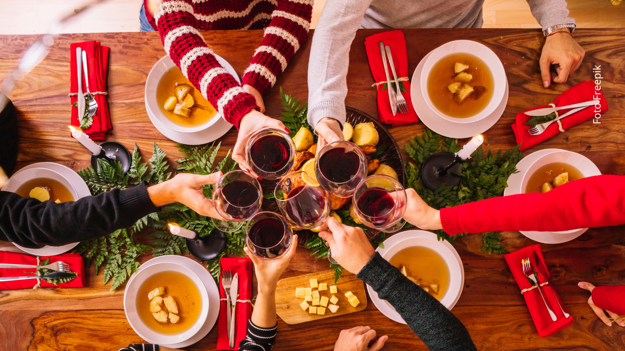 Comer despacio favorece la digestión y reduce la sensación de pesadez.
