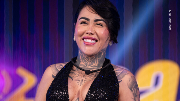 Yina reacciona al ver su rostro en muñecos de año viejo: "Va a tocar pasar 31 encerrada"