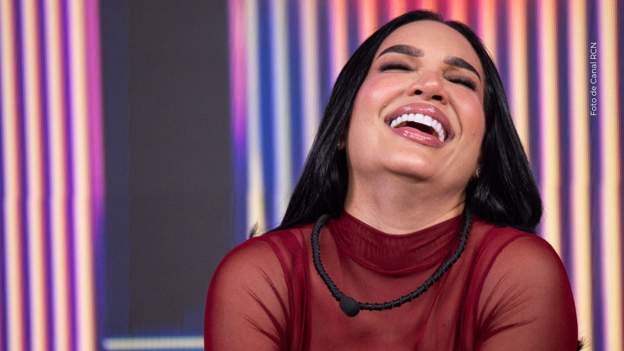 Andrea Valdiri le dedica canción a sus seguidores. 