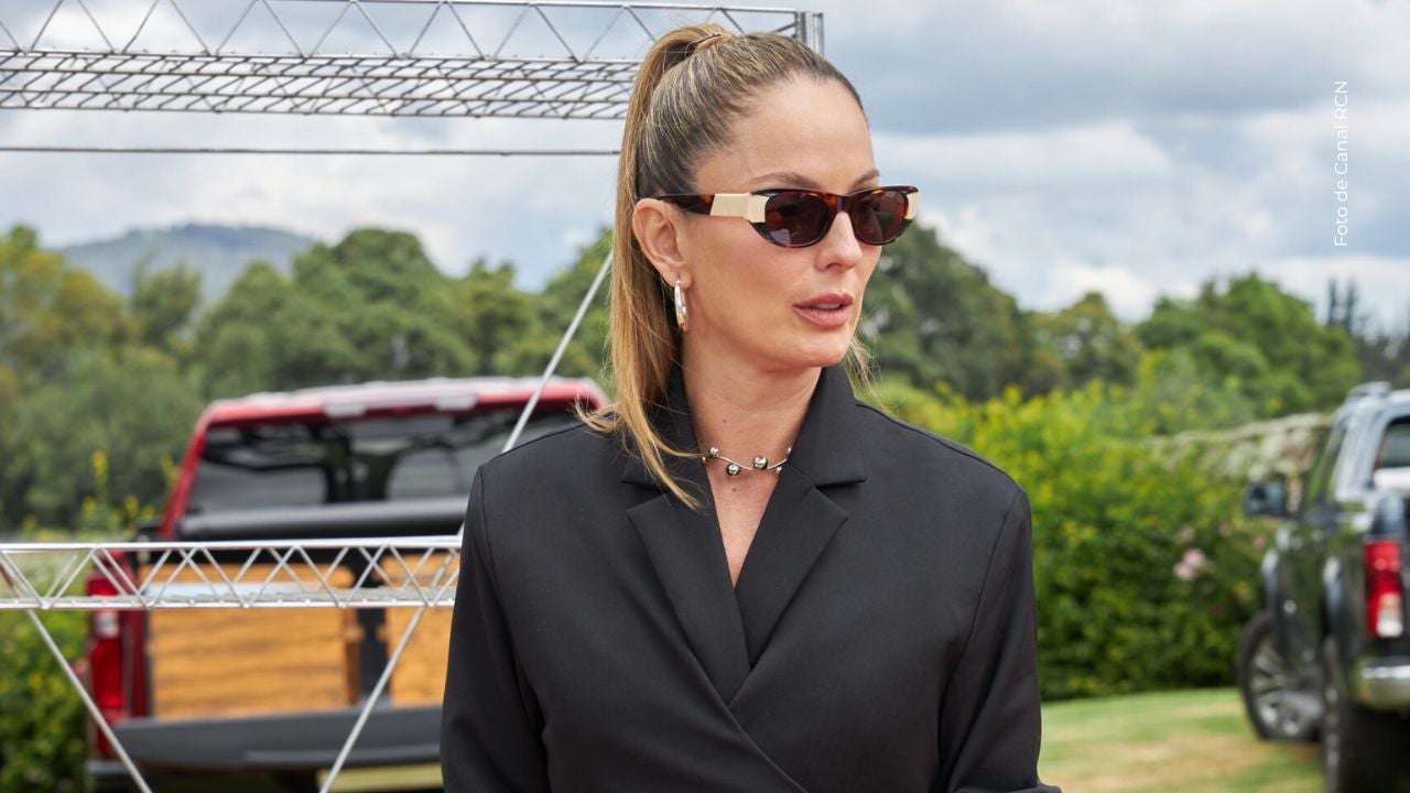 Claudia Bahamón muestra los outfits más icónicos.