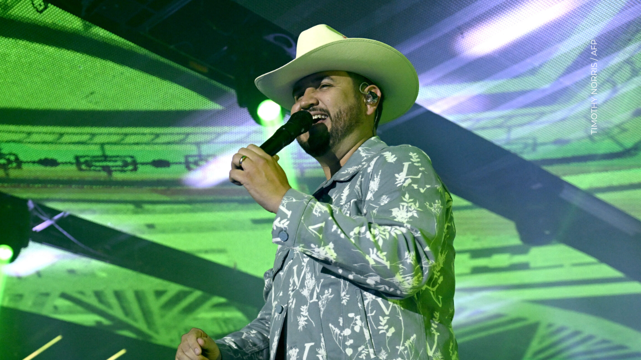 ¿Cuál es la gira de Eden Muñoz?