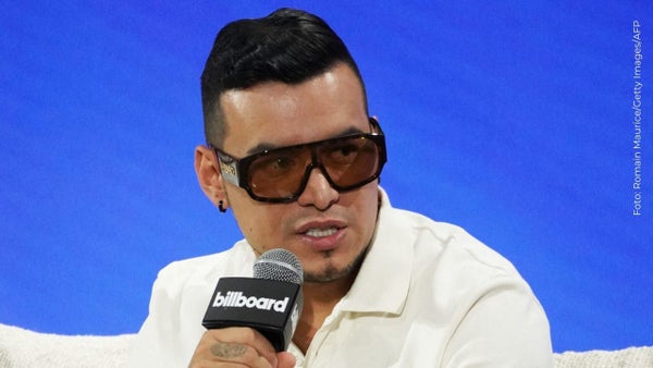 ¡Conmovedor! Así celebró Yeison Jiménez el primer y último cumpleaños junto a su hijo Santiago