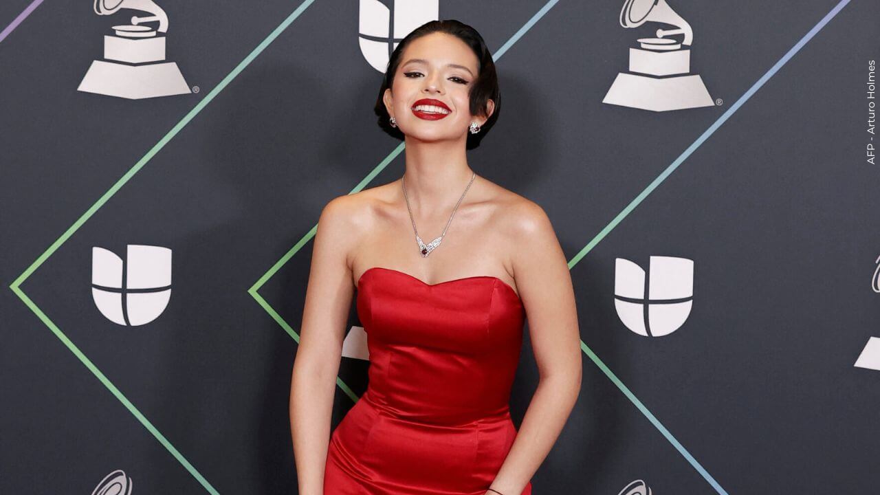 Ángela Aguilar causó sensación con su apariencia física.