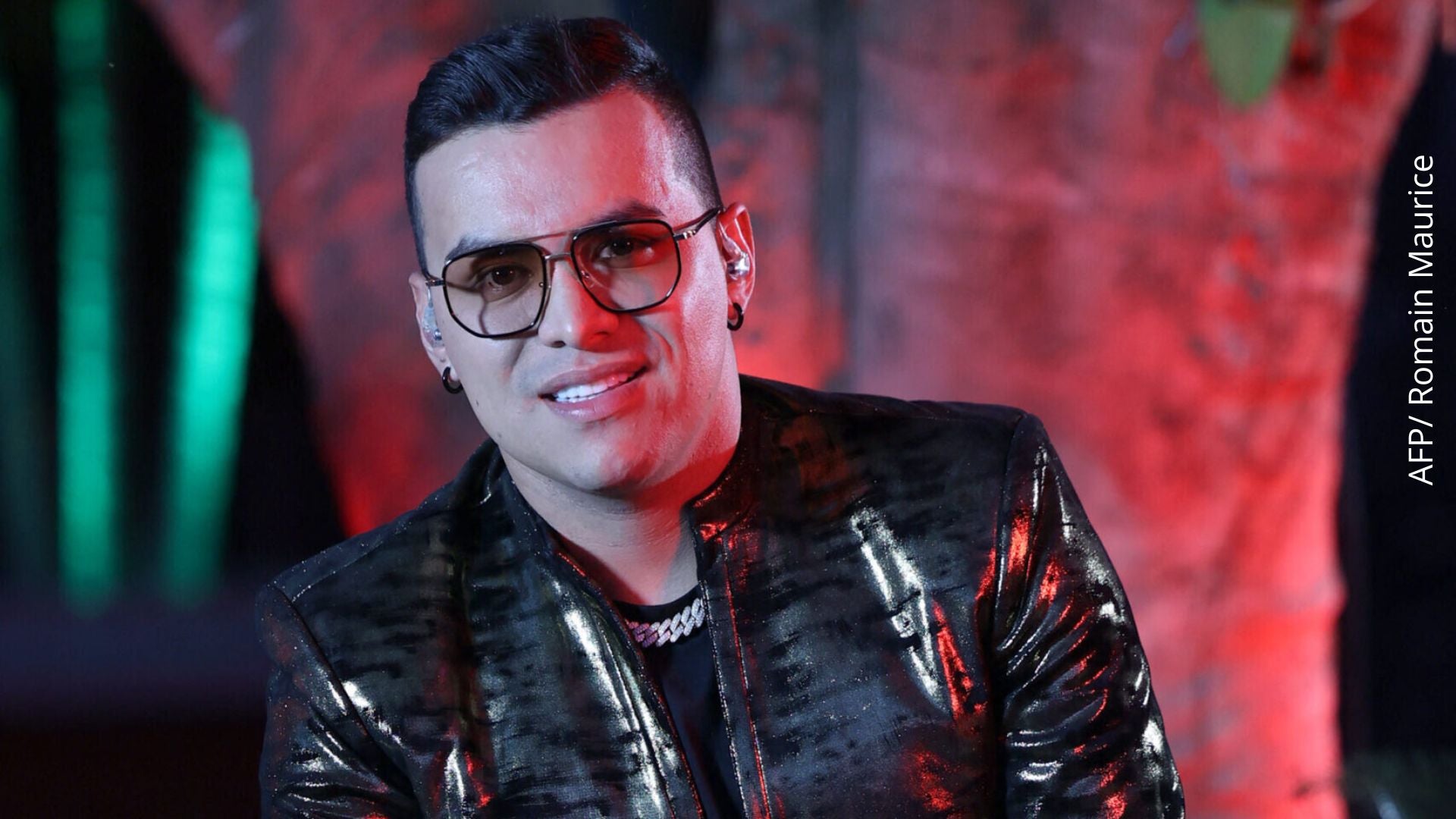 El 'Conejo Malo' hizo llorar a más d euno con su homenaje a Yeison Jiménez en el Atanasio Girardot | AFP/