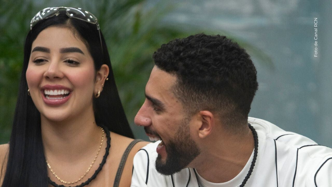 Renzo Meneses revela lo que siente por Mariana Zapata.