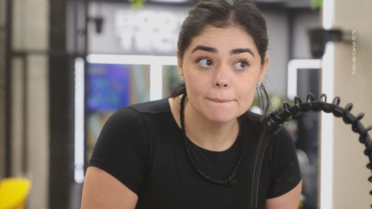 La Segura se emociona al ver a su hijo. 