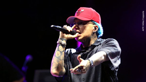 Blessd mostró su lujosa colección de carros al cumplir 26 años: ¿cuánto puede valer?