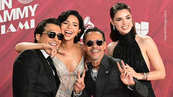 Regalo de Christian Nodal y Ángela Aguilar a Marc Anthony reaviva polémica en redes Regalo de Christian Nodal y Ángela Aguilar a Marc Anthony reaviva polémica en redes