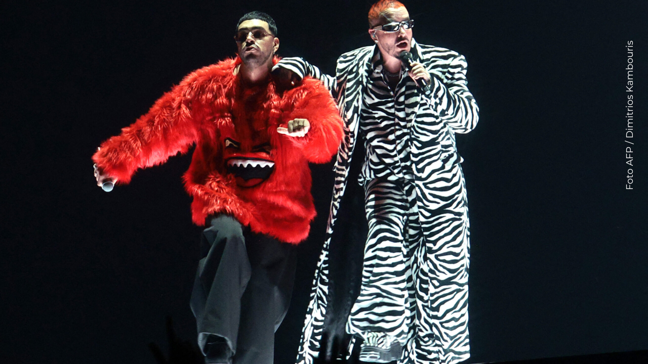 J Balvin respaldó a Ryan Castro en una de las noches más importantes de la música.