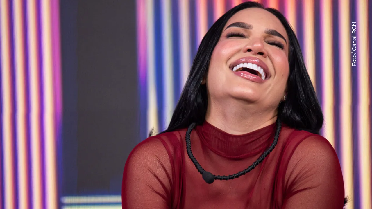 Andrea Valdiri arremetió contra las Jaramillo