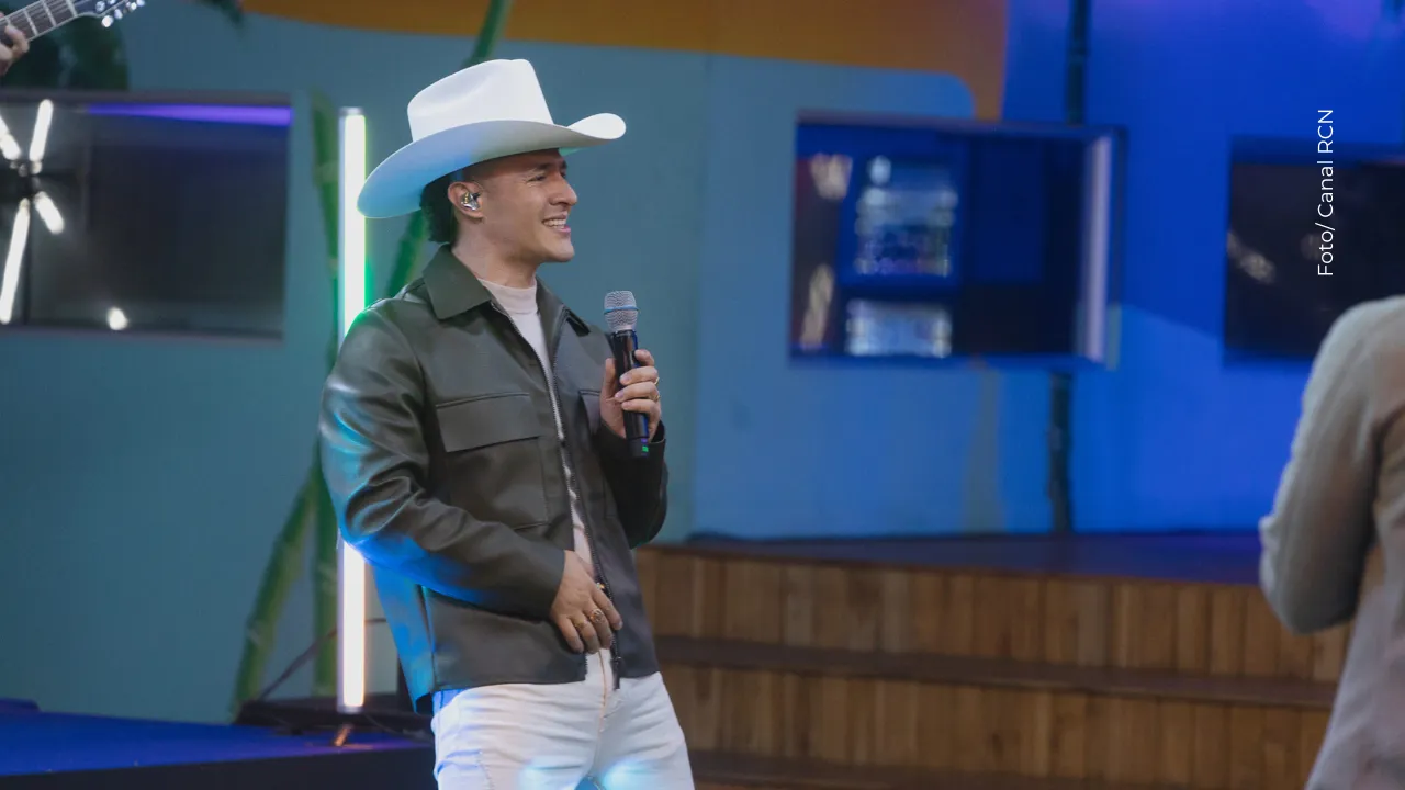 Luis Alfonso le dio serenata a su mula y su reacción generó conmoción.