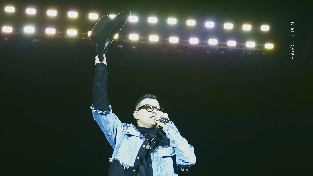 Así fue el momento en que Yeison Jiménez sostuvo por primera vez a su hija.