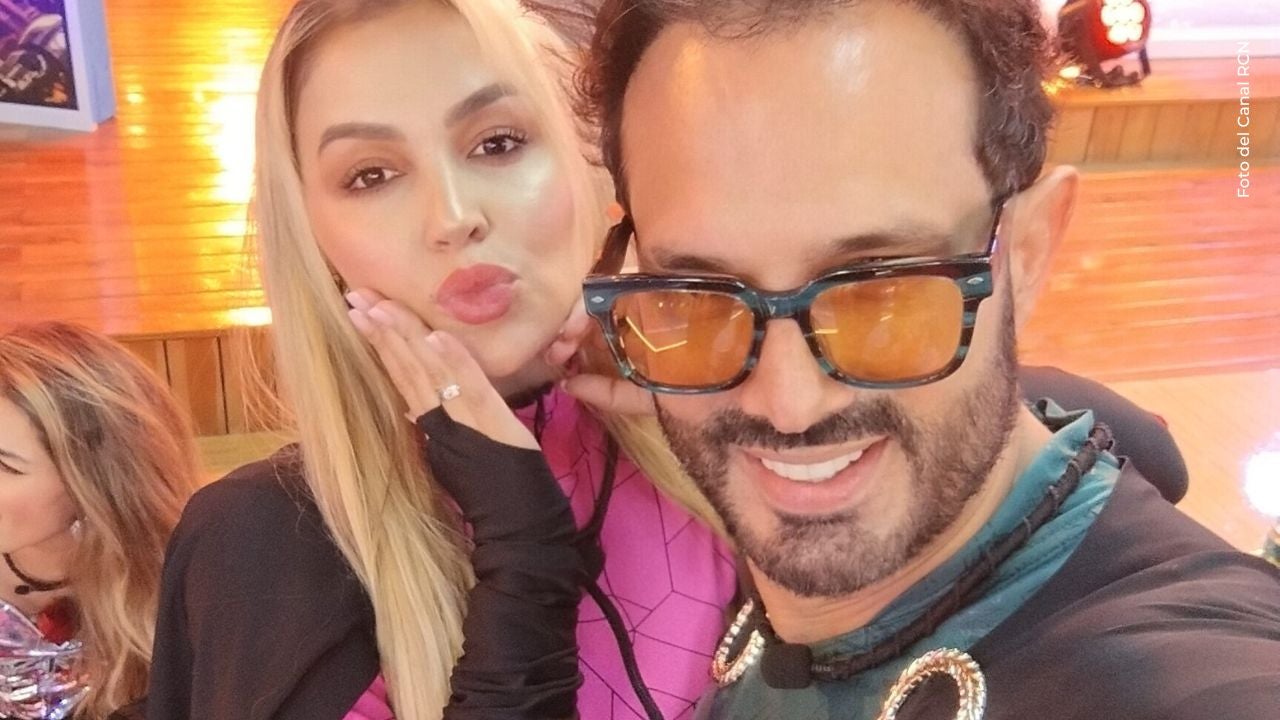Alejandro Estrada y Yuli Ruiz se besan en La casa de los famosos