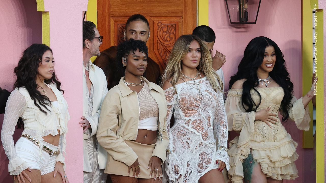 Video viral de Karol G bailando en el Super Bowl tras salir en la casita de Bad Bunny