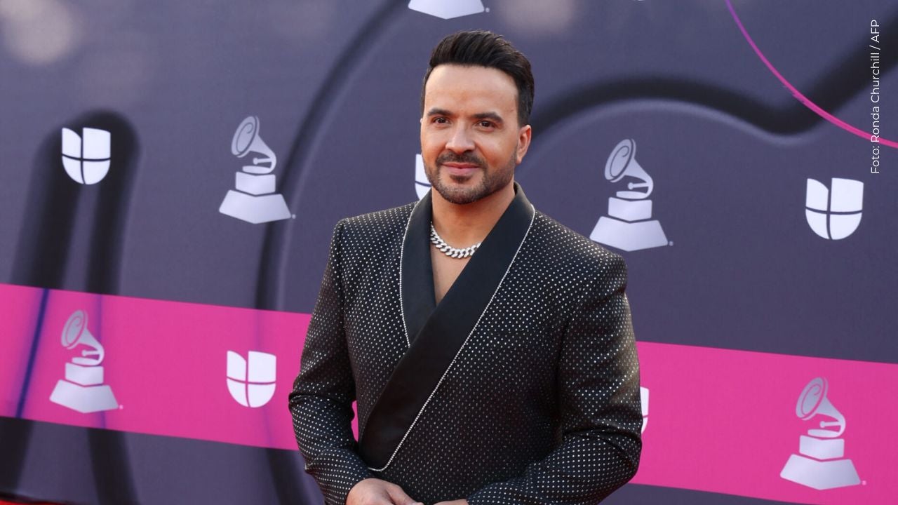 Luis Fonsi protagoniza momento emotivo tras ver a Bad Bunny en el Super Bowl