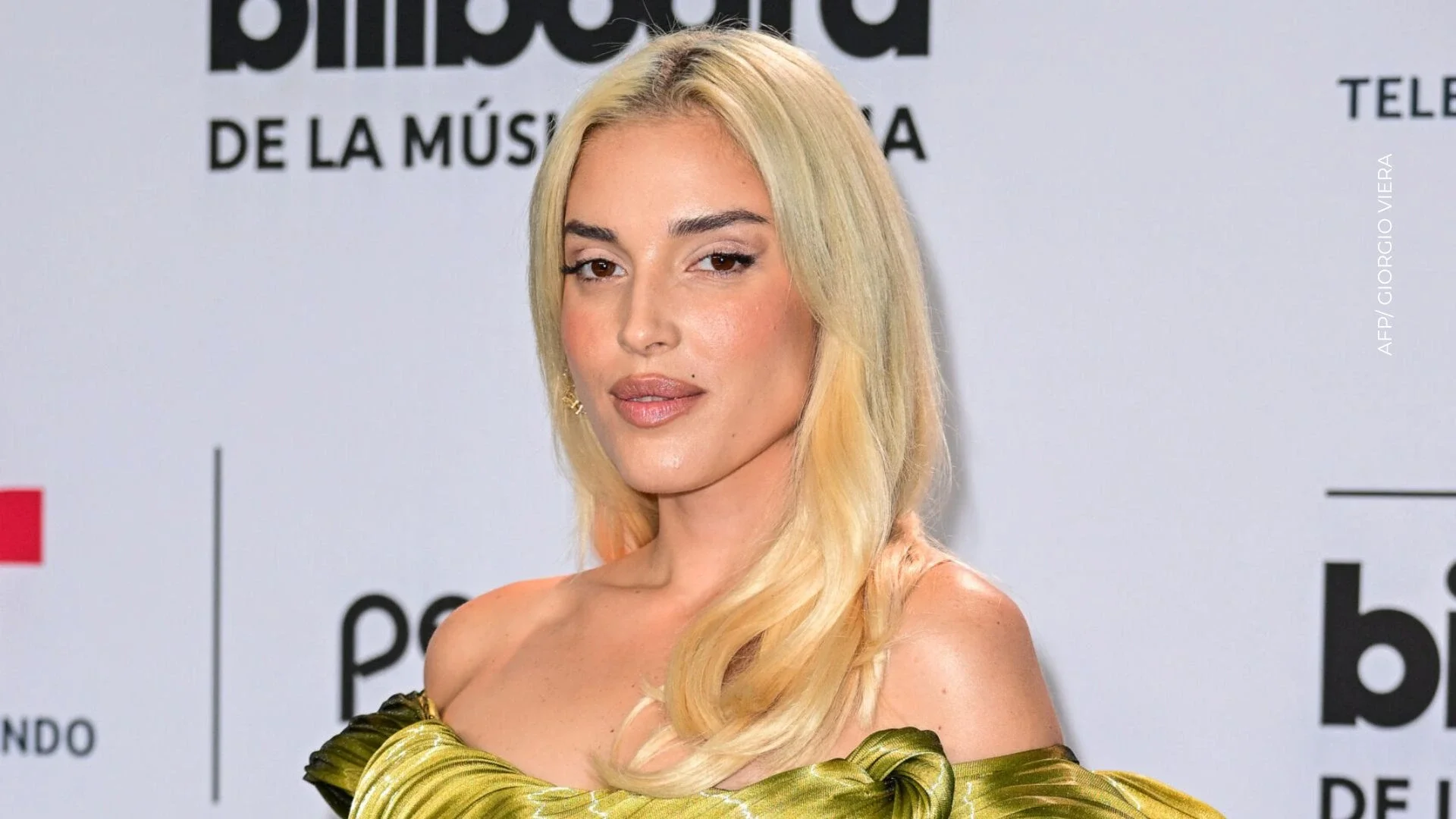 Elena Rose anuncia un concierto en Bogotá.