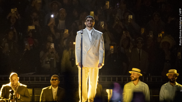 ¿Cuánto ganaron los “arbustos humanos” del show de Bad Bunny?