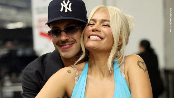 Hermana de Karol G se molesta con fans tras relacionar post con Feid