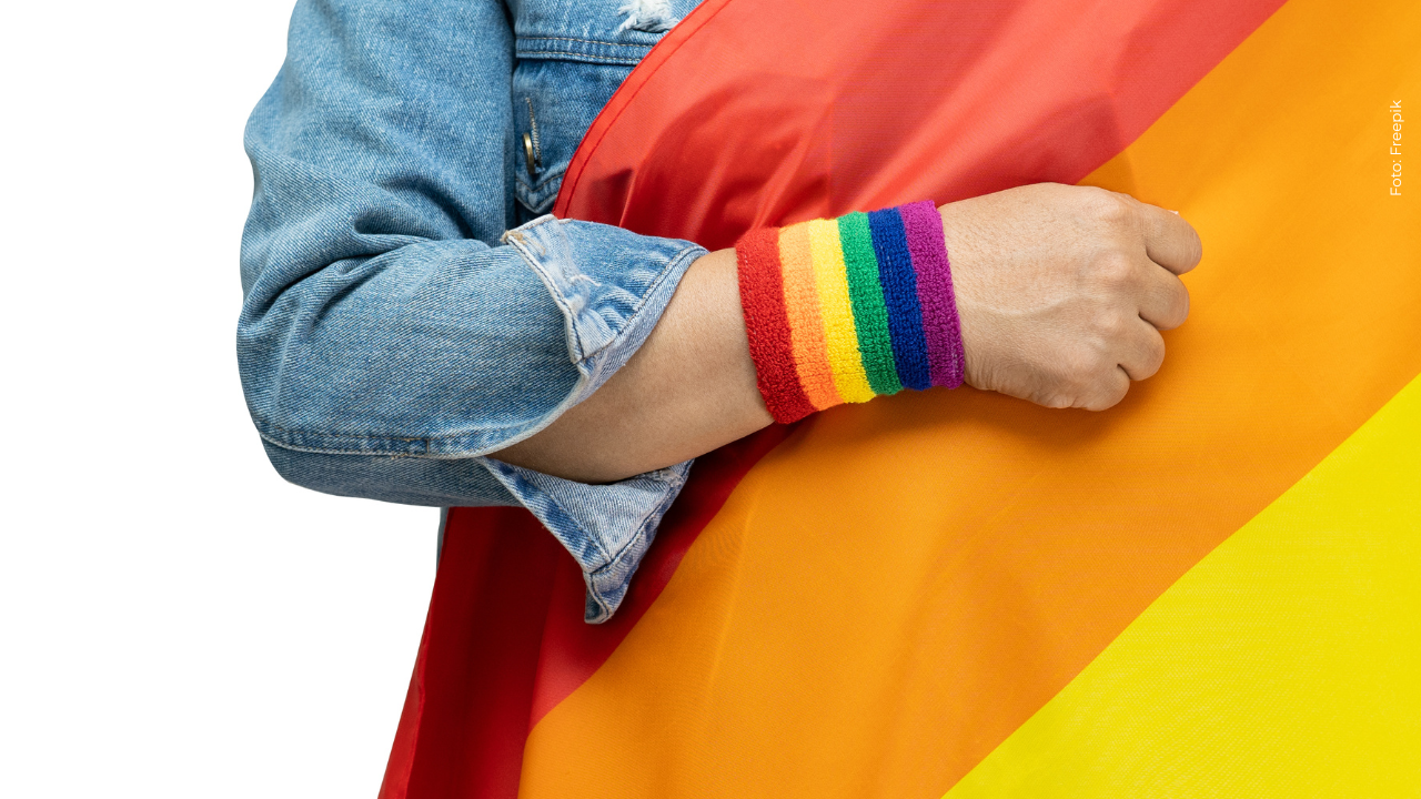 Reconocida periodista se convirtió en madre por primera vez con una futbolista: así lo anunciaron 