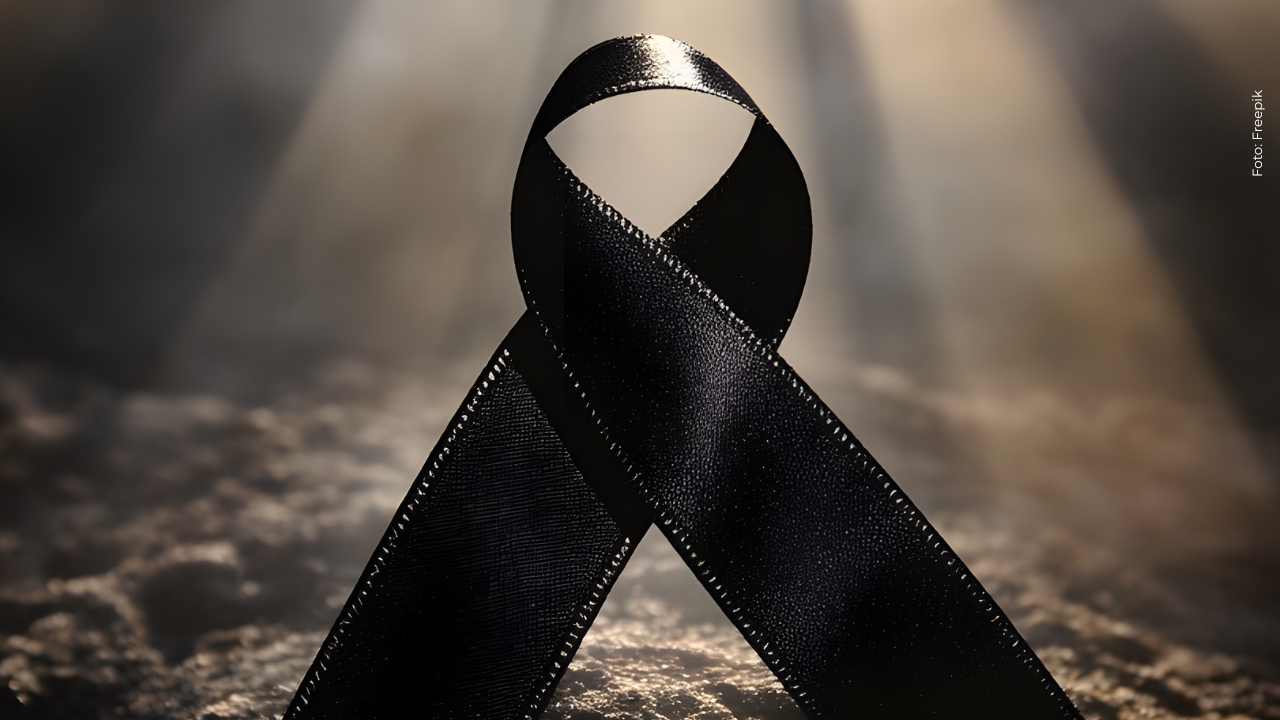 ¡Adiós a un cantante! La música se viste de luto tras confirmarse su muerte en graves condiciones