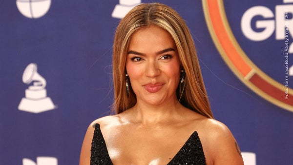 Así luciría Karol G si hubiera nacido en otros países, según video creado con IA