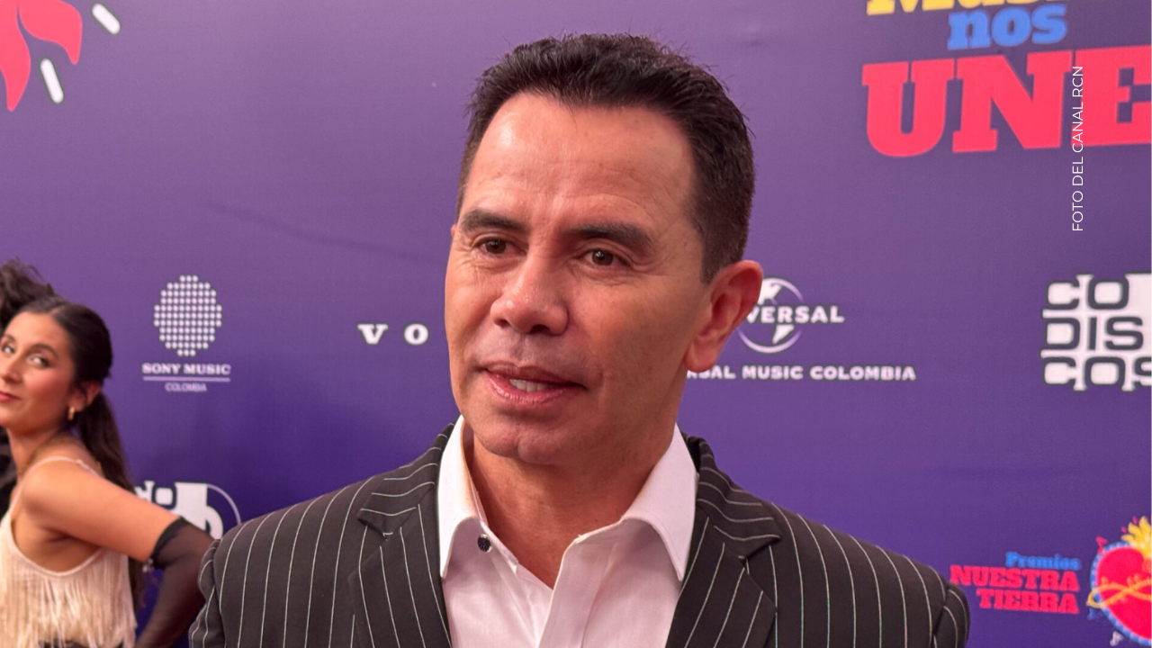 ¿Cuántos años cumple Jhonny Rivera?