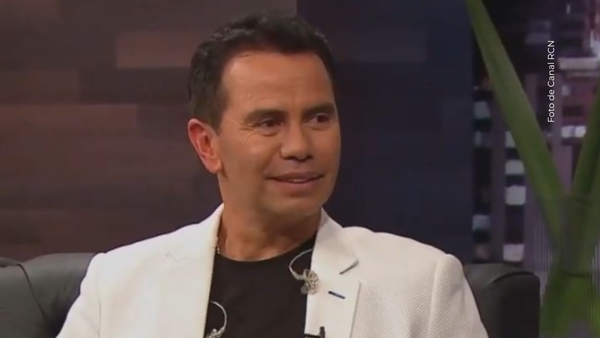 Jhonny Rivera reapareció triste tras su matrimonio con Jenny López: esto salió mal Jhonny Rivera reapareció triste tras su matrimonio con Jenny López: esto salió mal