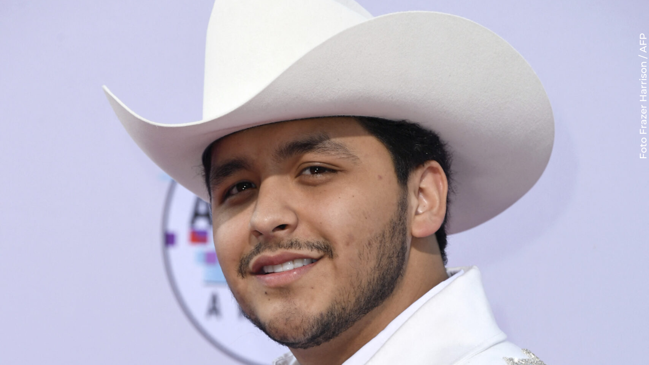 Nodal rompe el silencio y cuestiona a Cazzu por involucrar a Inti en la polémica musical.