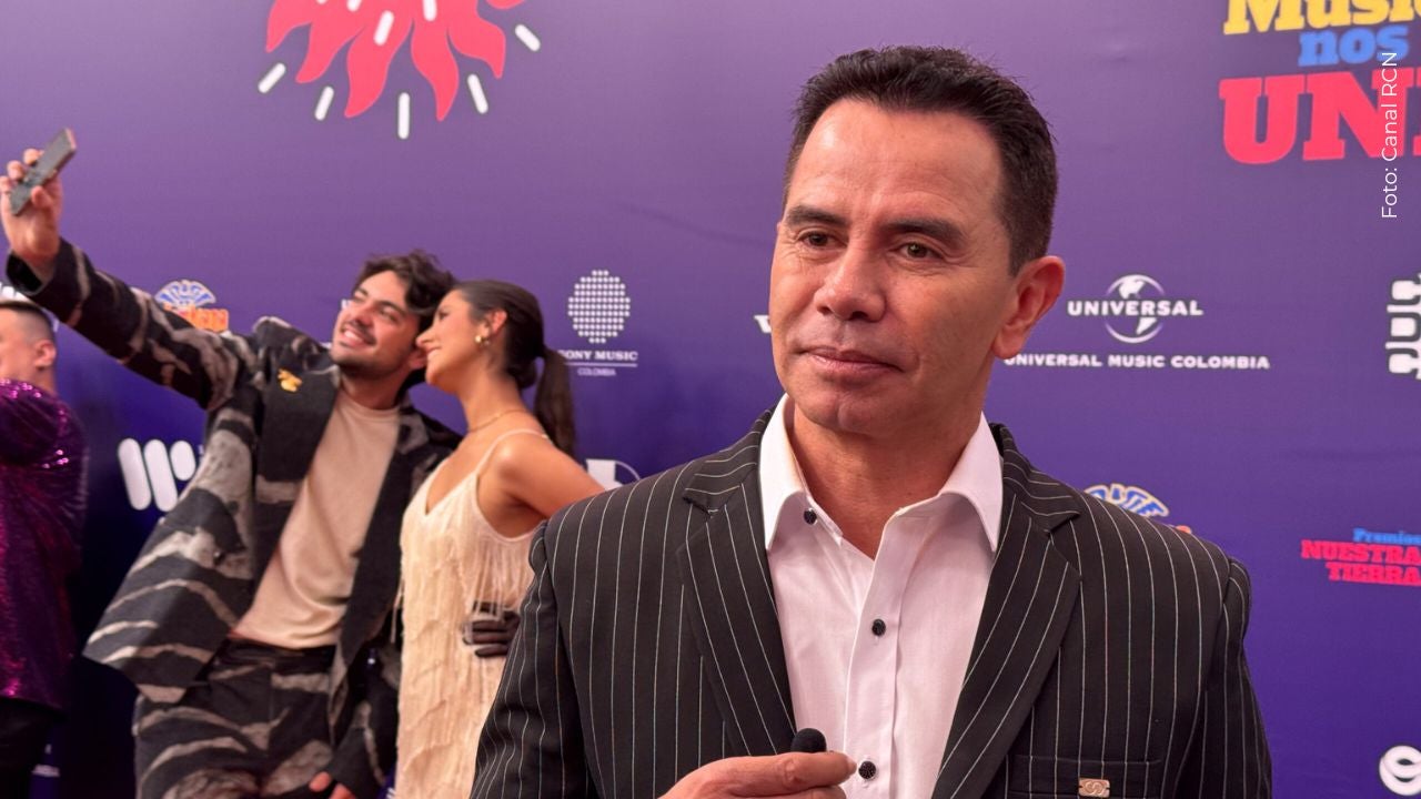 Jenny López expone en redes que casi le quitan a Jhonny Rivera antes de la boda