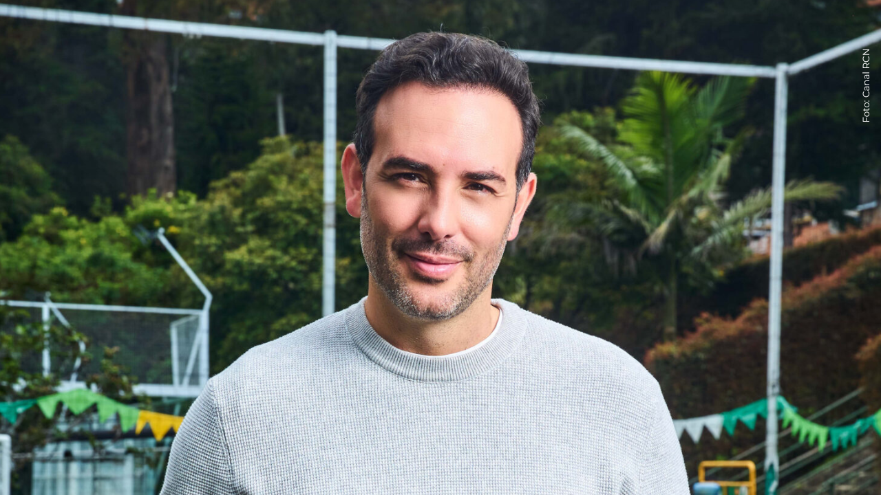 Él es el Amador, el guapo hijo de Sebastián Martínez, el reconocido actor de Pa’ seguirte queriendo