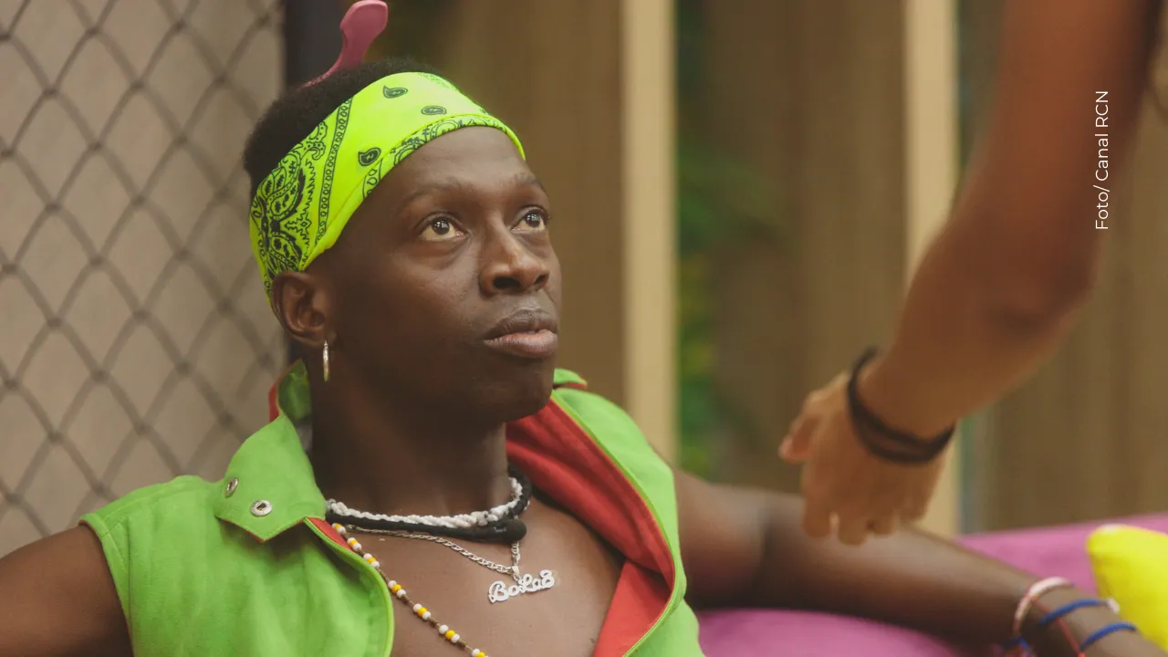 Omar Murillo genera conversación por su cercanía con otro hombre.