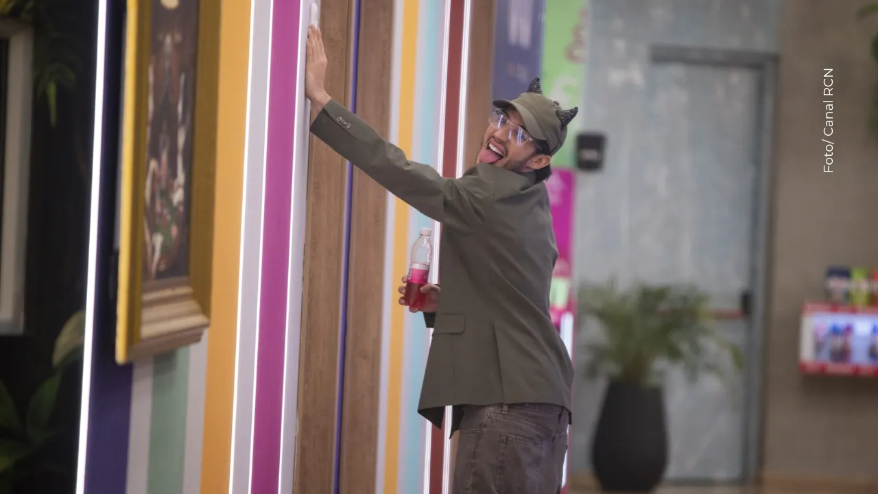 Filtran supuestas pruebas del apoyo de Valentino a Melissa Gate