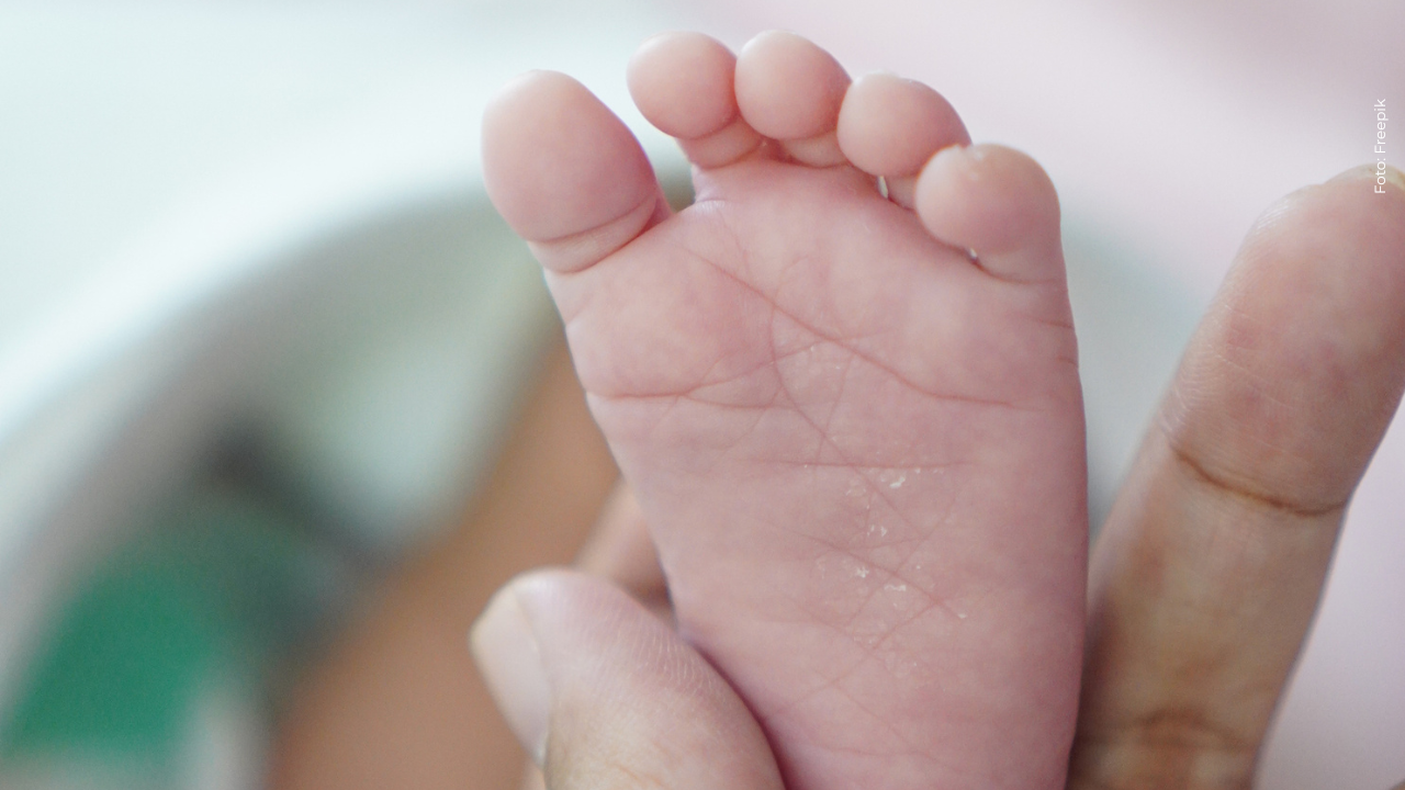 Reconocida pareja del entretenimiento anunció el nacimiento de su bebé: ¿de quiénes?