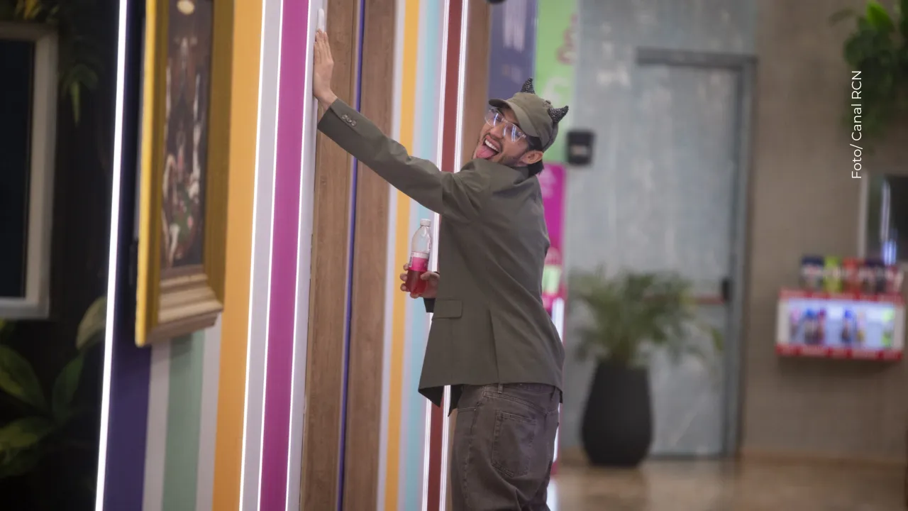 Valentino sorprendió con directo reclamo a Campanita.