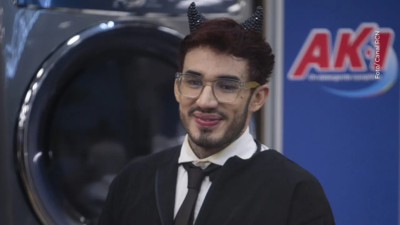 Valentino pidió disculpas y confesó que perdió el hambre por el juego