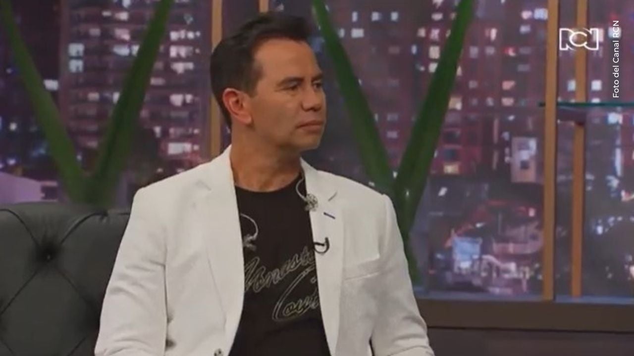 Jenny López habló de la primera diferencia con Jhonny Rivera tras notar que no usa su argolla