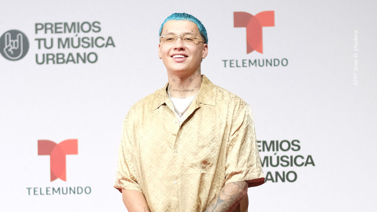 Manuela QM muestra por primera vez a su bebé moviéndose en su vientre