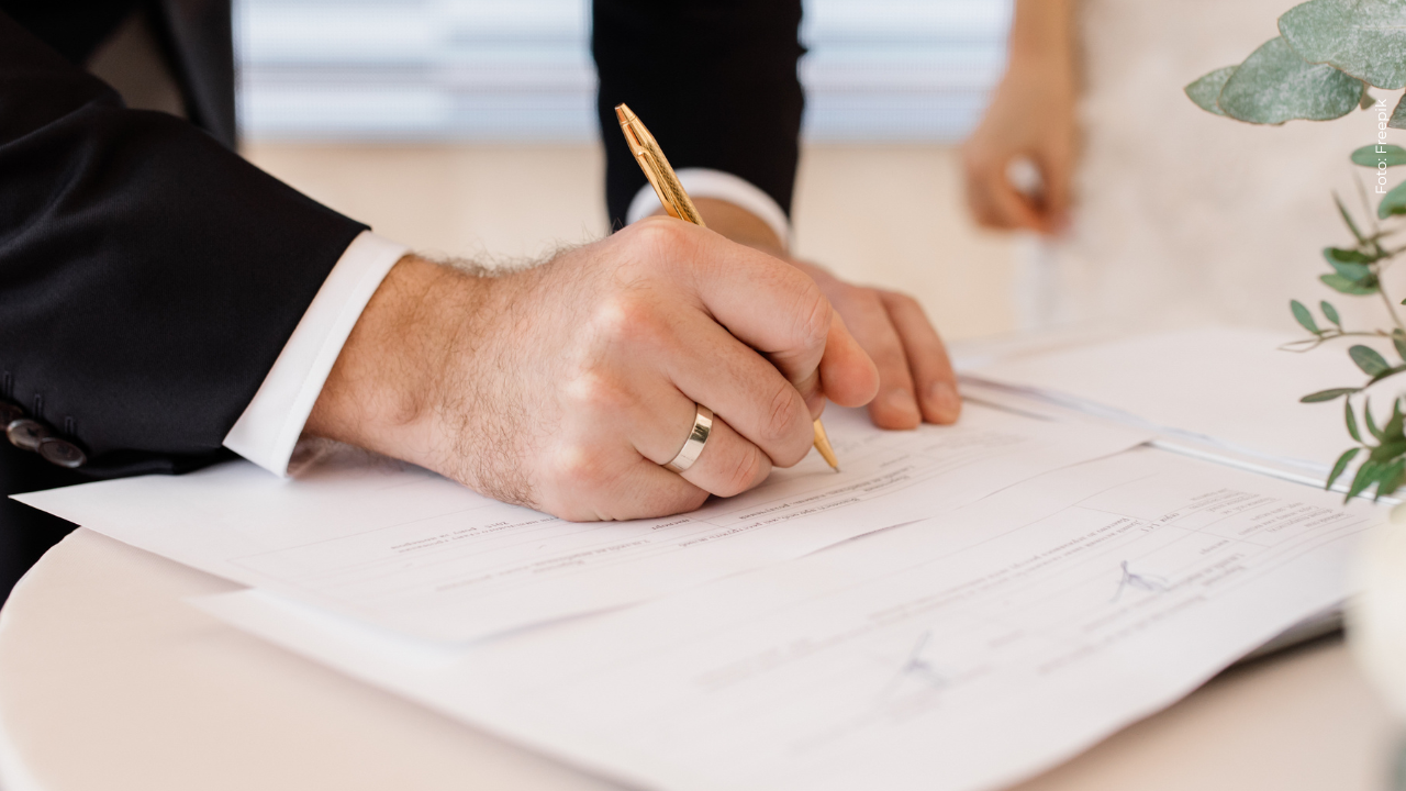 Reconocido presentador de Noticias RCN renovó sus votos matrimoniales: así fue