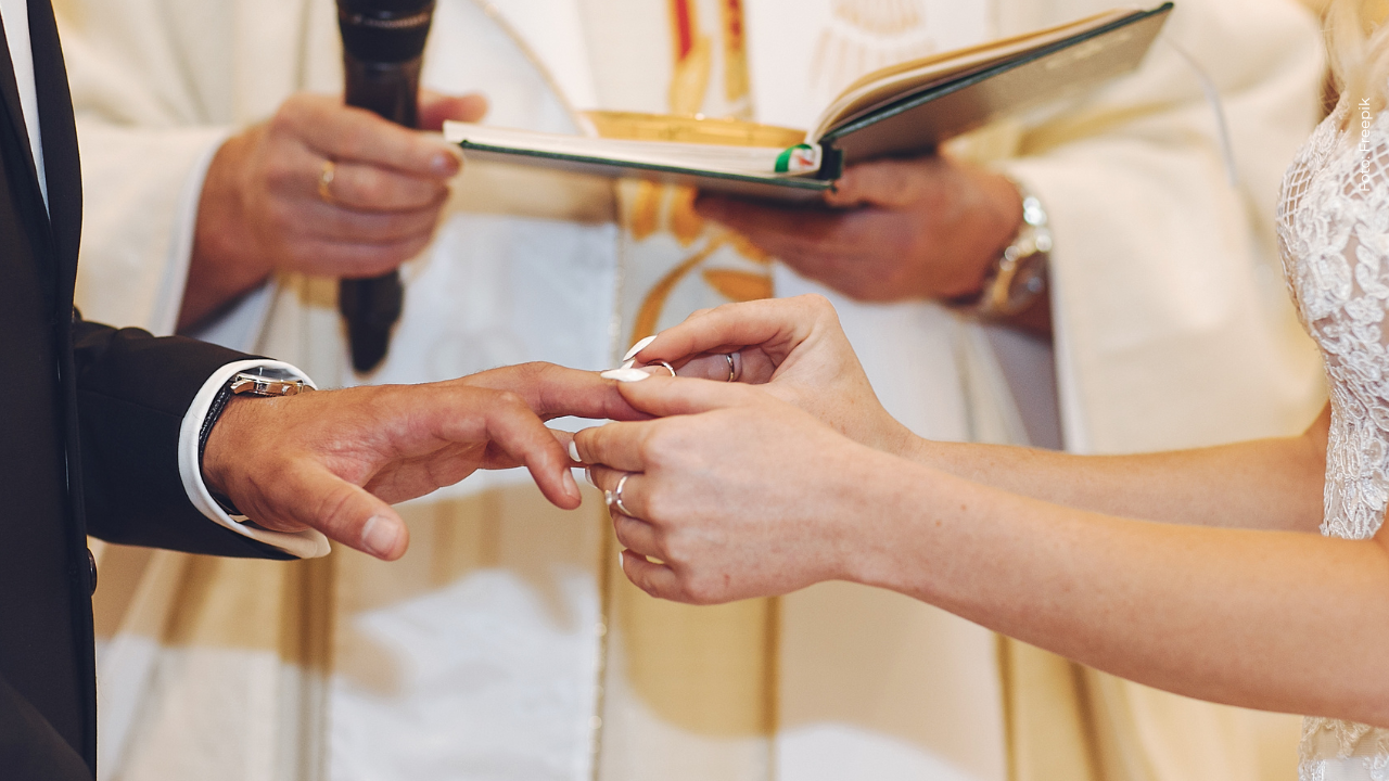 Reconocido presentador de Noticias RCN renovó sus votos matrimoniales: así fue