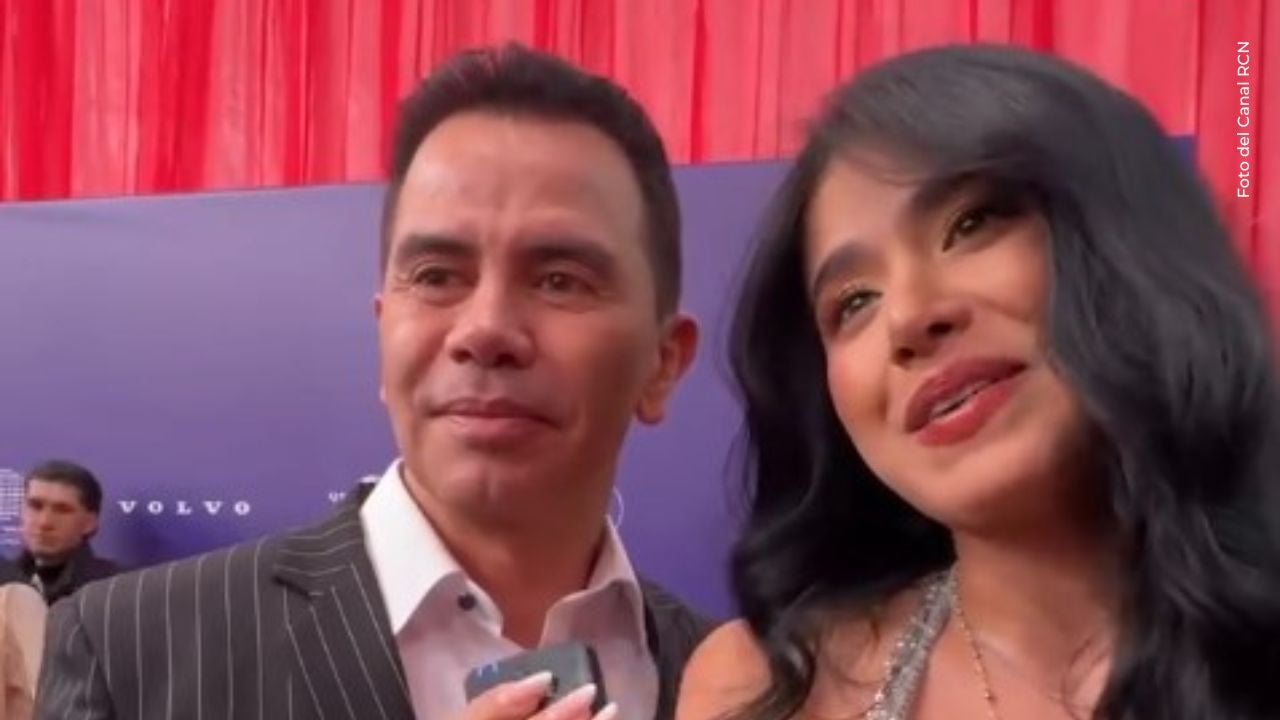 Jhonny Rivera rompió el silencio sobre las fotos con fans de su esposa