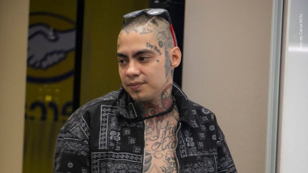 Nicolás Arrieta respondió a las críticas por repetir ropa y generó debate en redes sociales