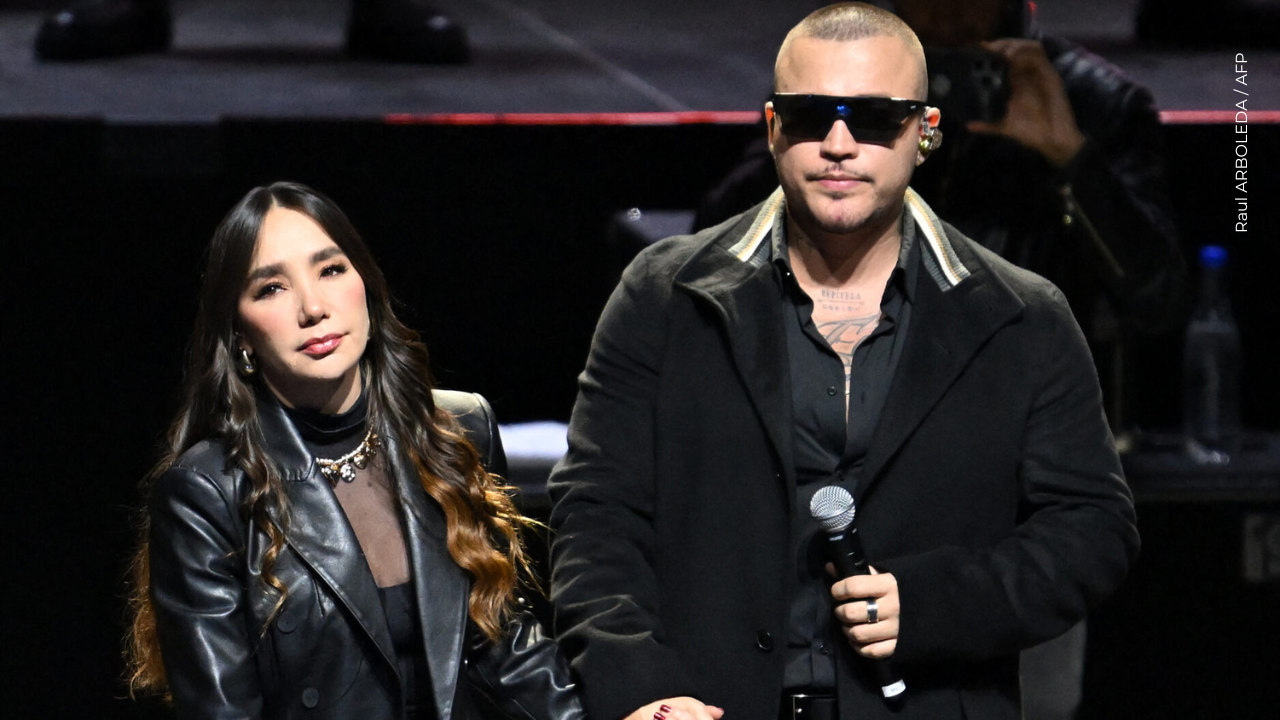 Jessi Uribe enterneció a sus seguidores con video junto a su bebé antes de viajar