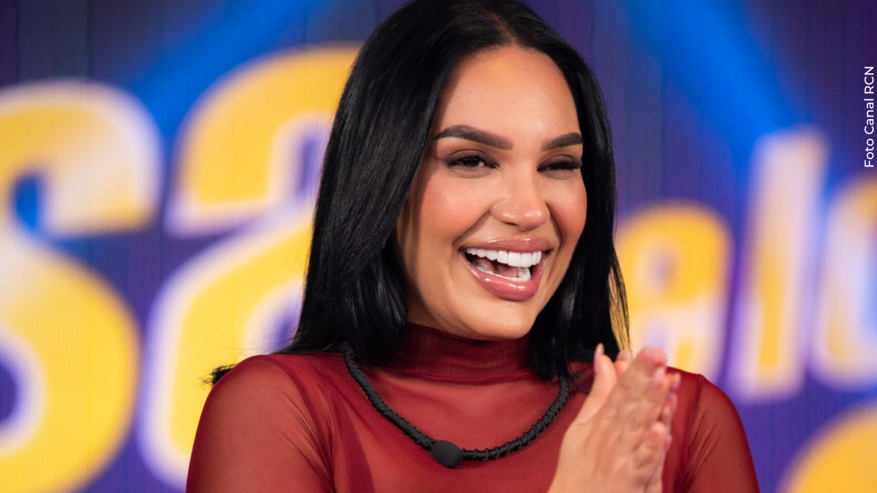 Andrea Valdiri celebró los 15 años de su hija Isabella con gran fiesta.