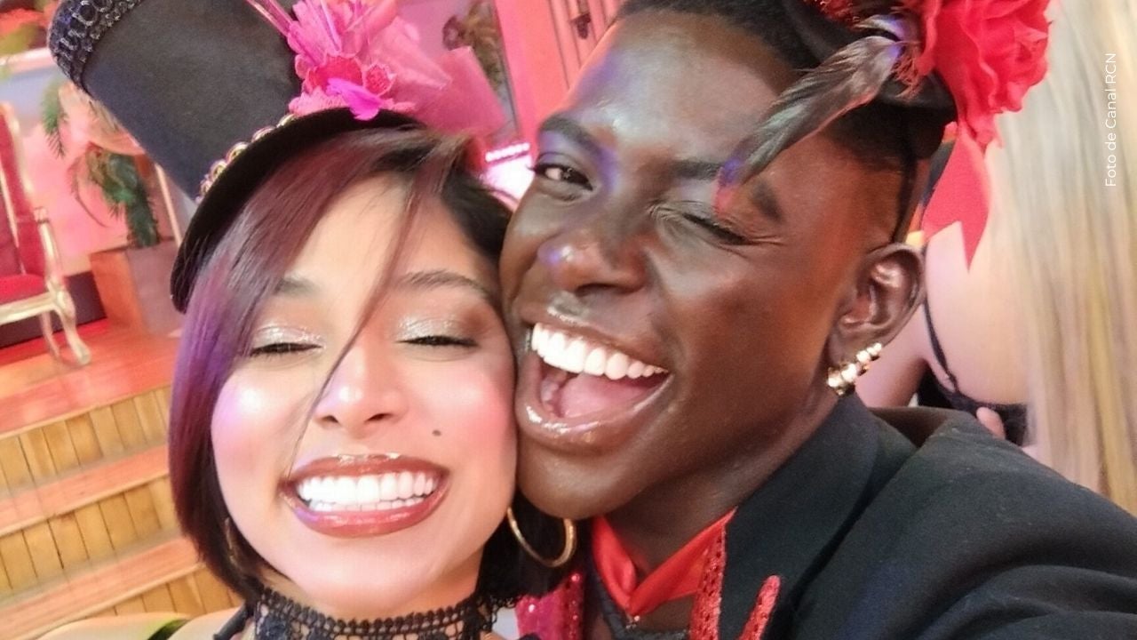 Karola y Campanita crearon un podcast. 