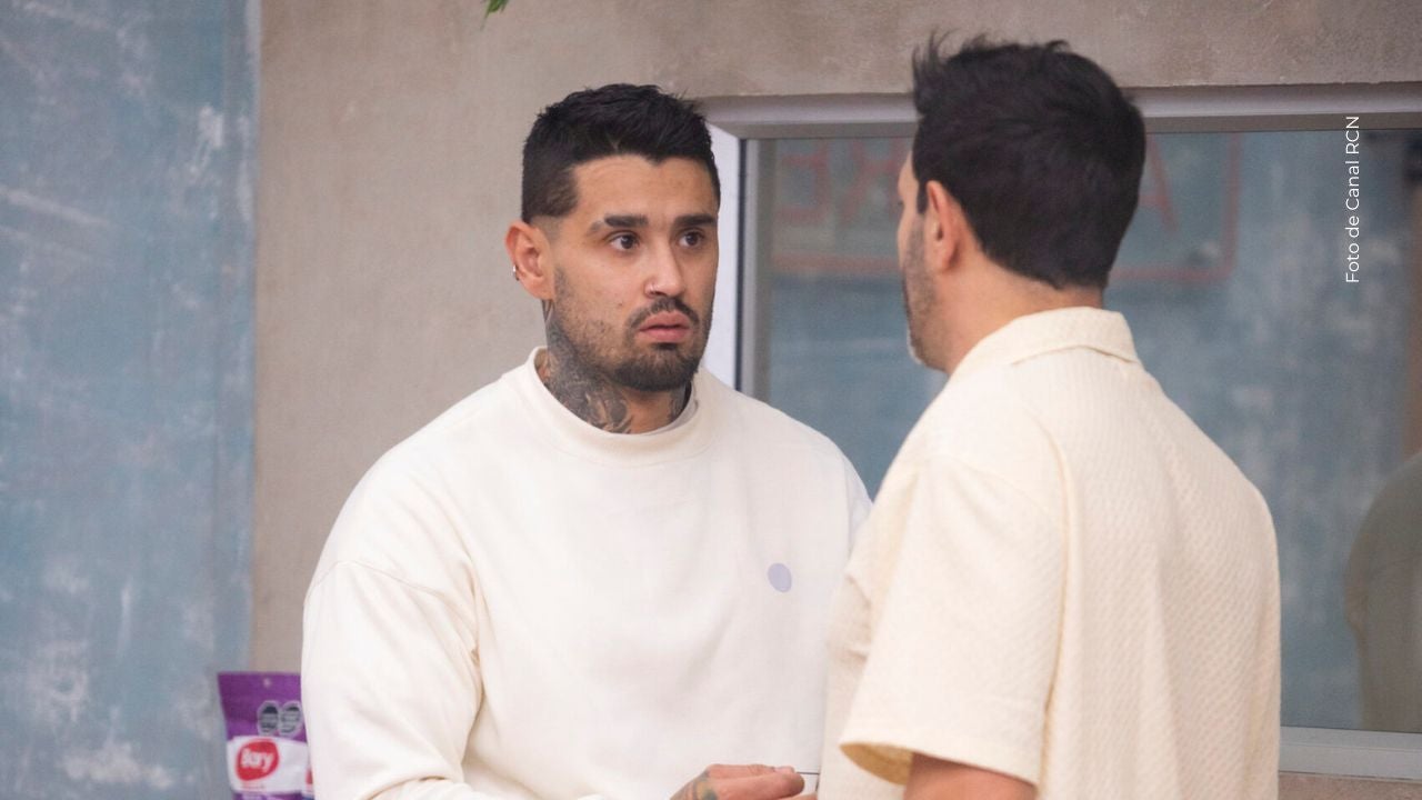 Alejandro Estrada se desahogó con Tebi y Alexa Torrex. 