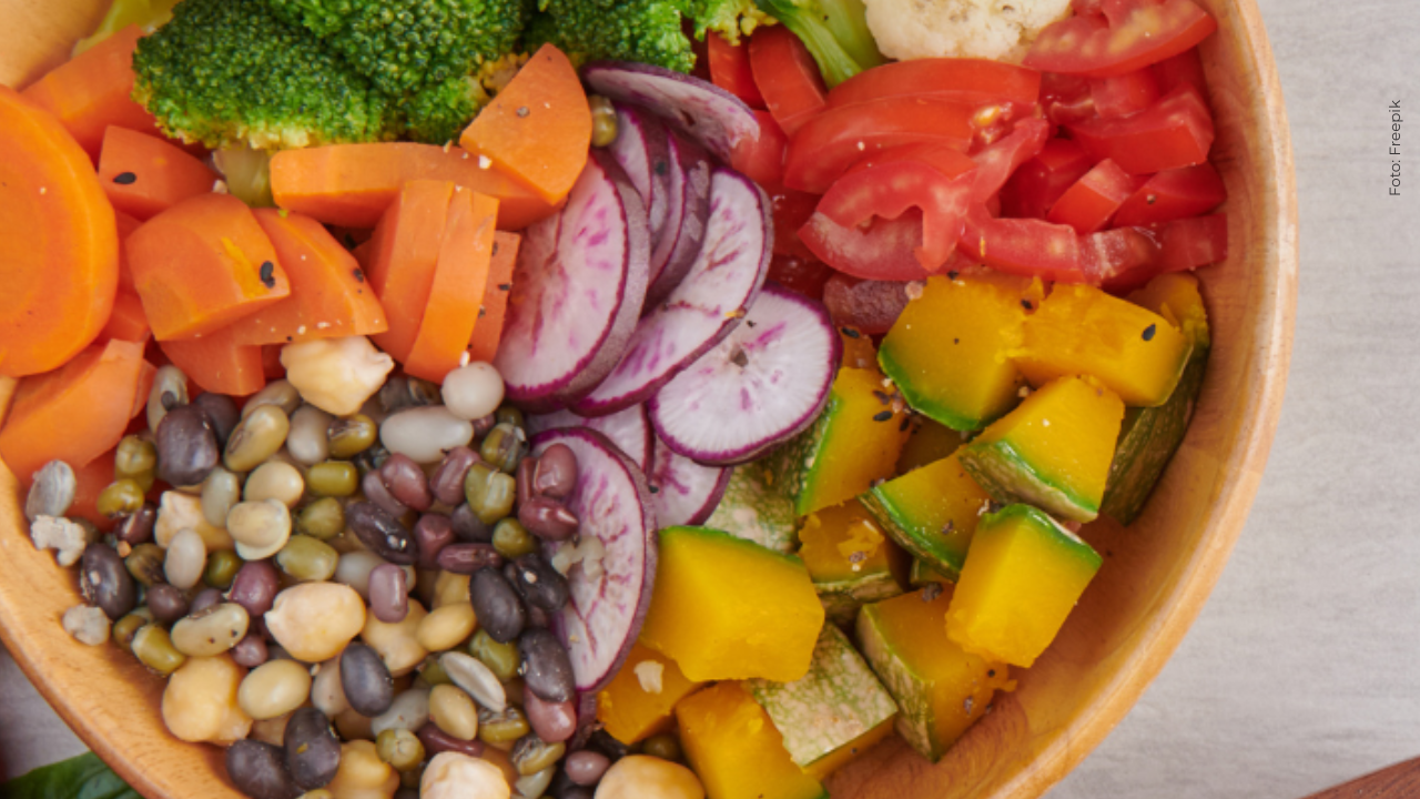 Estos alimentos evitan contraer el cáncer según la IA, ¿cuáles y por qué ayudan para la salud?