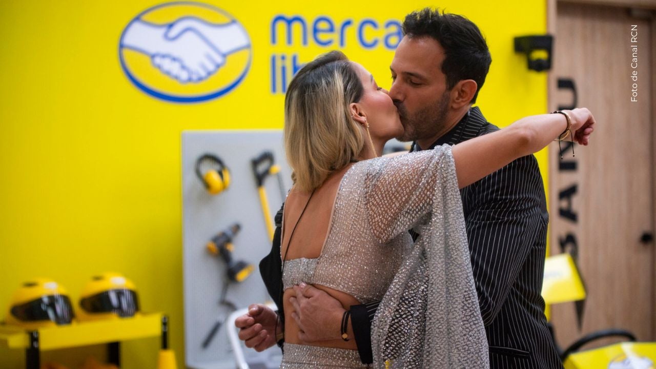 Yuli arremetió contra Alejandro Estrada en la actividad de freestyle. 