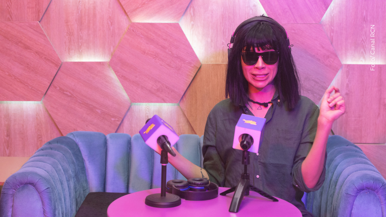 Cami Pulgarín causa inquietud tras salir en silla de ruedas.